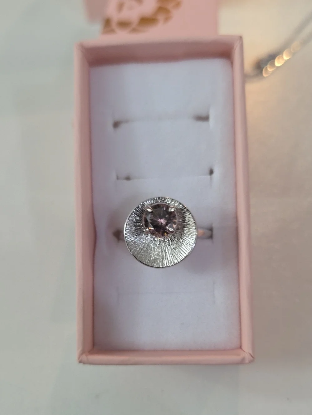 Silver Tone Purple Center Stone Women's Fashion Ring  Size 10 Pearl Time